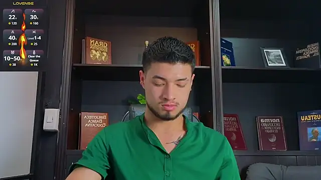 Snapshot of EdwardRoss_ chatting on 10-06-25, 08:50 EdwardRoss online show from 10-06-25, 08:50