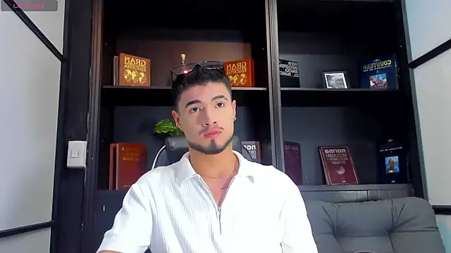 Snapshot of EdwardRoss_ chatting on 11-03-25, 05:36 EdwardRoss online show from 11-03-25, 05:36