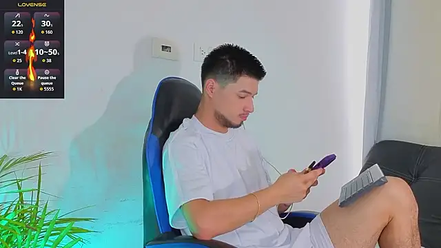 EdwardRoss  online show from 03-05-26, 09:22