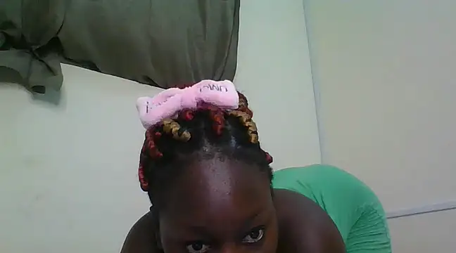 Snapshot of PrettyBabelv chatting on 03-22-25, 07:09 PrettyBabelv online show from 03-22-25, 07:09