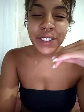 Julia Pretinha online show from 04-03-26, 03:26