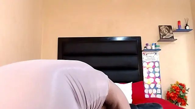 LongPussyLipsxx online show from 03-18-25, 11:19