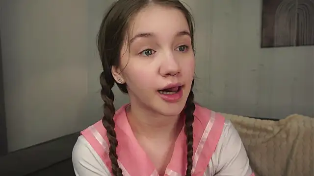 AmiLewis online show from 02-05-25, 07:07