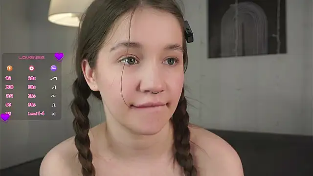 AmiLewis online show from 02-08-25, 04:14