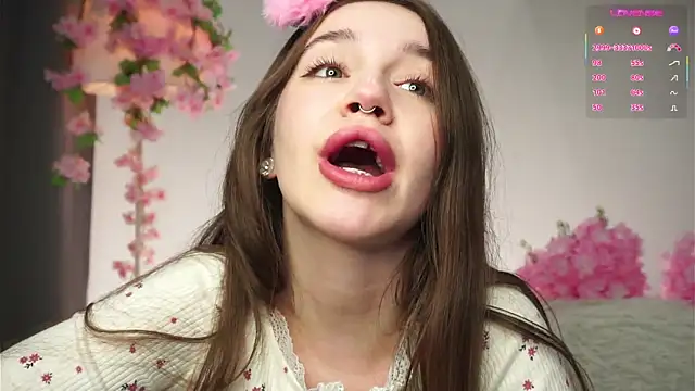 AmiLewis online show from 12-14-25, 01:11