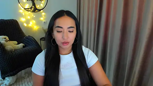 Snapshot of worldofkim chatting on 01-14-26, 08:42 worldofkim online show from 01-14-26, 08:42