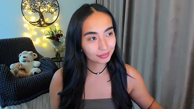 Snapshot of worldofkim chatting on 02-18-26, 05:20 worldofkim online show from 02-18-26, 05:20