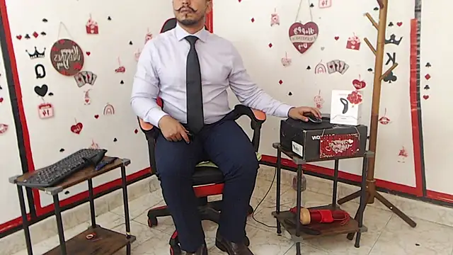 Snapshot of KalethBigDick chatting on 02-16-25, 01:05 KalethBigDick online show from 02-16-25, 01:05