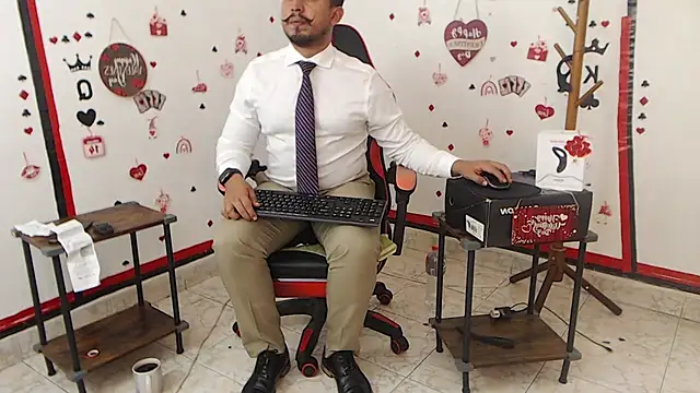 Snapshot of KalethBigDick chatting on 02-23-25, 05:18 KalethBigDick online show from 02-23-25, 05:18