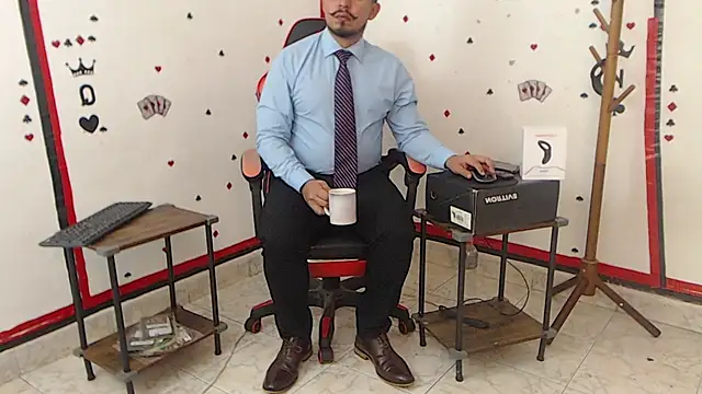 Snapshot of KalethBigDick chatting on 03-14-25, 07:44 KalethBigDick online show from 03-14-25, 07:44