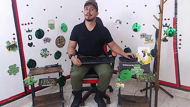 Snapshot of KalethBigDick chatting on 03-16-25, 09:58 KalethBigDick online show from 03-16-25, 09:58