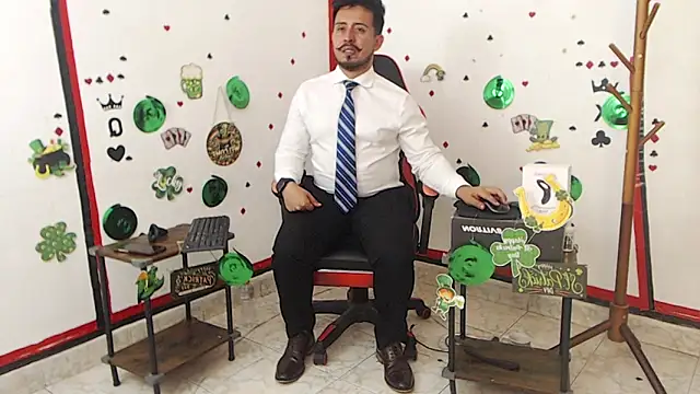 Snapshot of KalethBigDick chatting on 03-19-25, 05:52 KalethBigDick online show from 03-19-25, 05:52