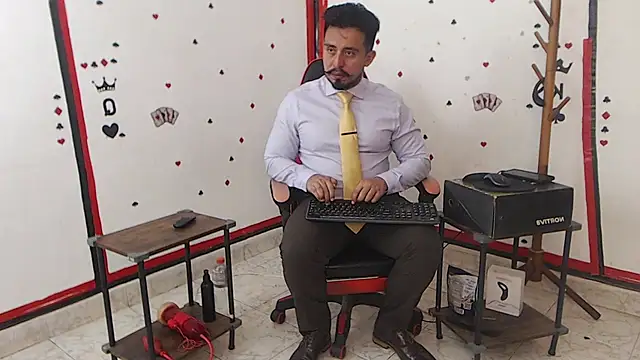 Snapshot of KalethBigDick chatting on 09-22-25, 03:41 KalethBigDick online show from 09-22-25, 03:41