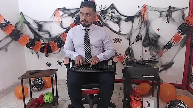 Snapshot of KalethBigDick chatting on 10-21-25, 07:58 KalethBigDick online show from 10-21-25, 07:58