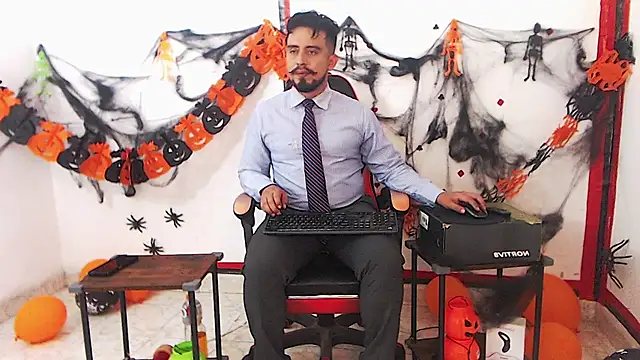 Snapshot of KalethBigDick chatting on 10-24-25, 07:10 KalethBigDick online show from 10-24-25, 07:10