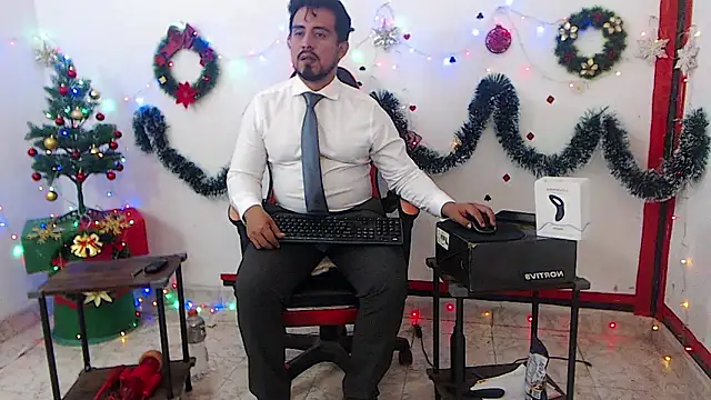 Snapshot of KalethBigDick chatting on 11-23-25, 04:29 KalethBigDick online show from 11-23-25, 04:29