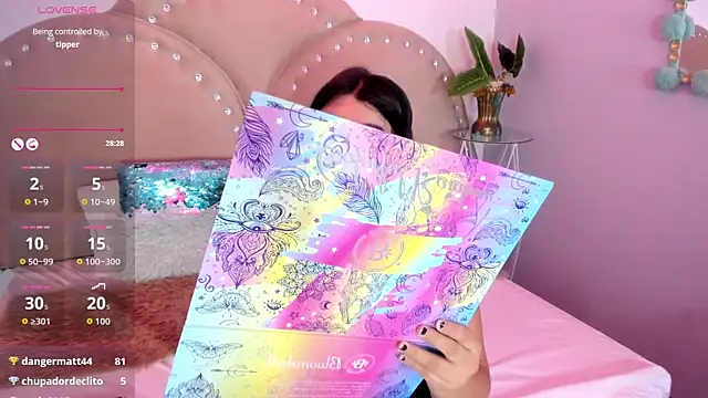 Miia Thompsonn online show from 04-11-26, 03:44