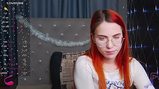 EmilyKents online show from 12-25-24, 01:42