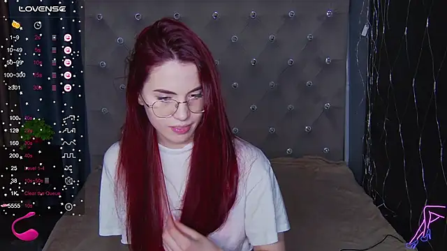 EmilyKents online show from 02-20-25, 07:34