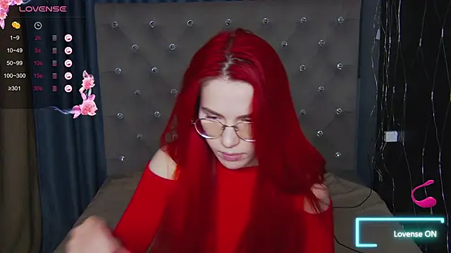 EmilyKents online show from 10-06-25, 01:47