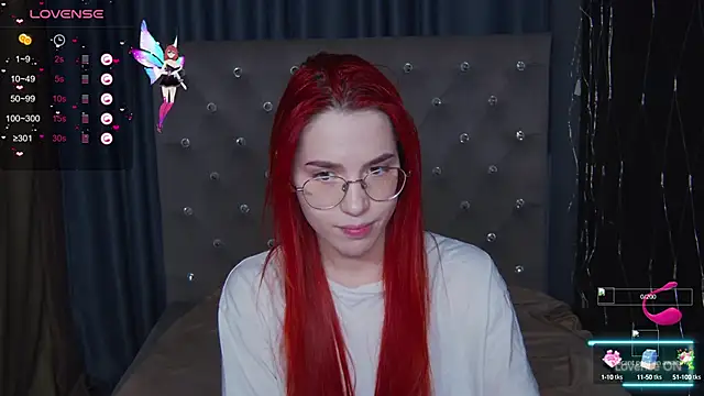 EmilyKents online show from 10-14-25, 01:28