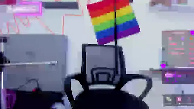 Snapshot of alissonandamy chatting on 01-12-25, 01:48 alissonandamy online show from 01-12-25, 01:48