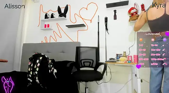 Snapshot of alissonandamy chatting on 03-08-25, 07:20 alissonandamy online show from 03-08-25, 07:20