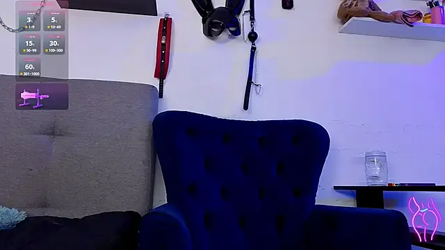 Snapshot of alissonandamy chatting on 11-18-25, 10:09 alissonandamy online show from 11-18-25, 10:09