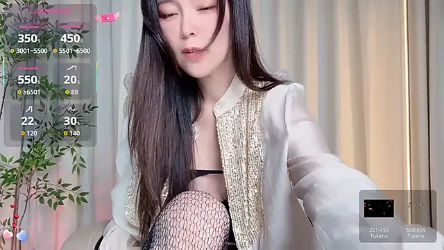 Ada-xixi online show from 11-11-25, 11:54