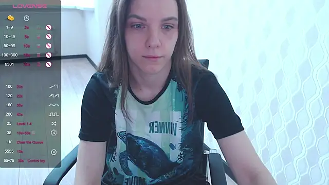 Snapshot of LisaHeart chatting on 12-11-24, 06:14 LisaHeart online show from 12-11-24, 06:14