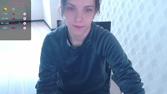 LisaHeart online show from 10-24-25, 10:44