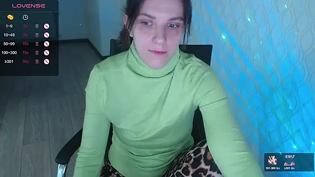 Snapshot of LisaHeart chatting on 02-15-26, 07:32 LisaHeart online show from 02-15-26, 07:32