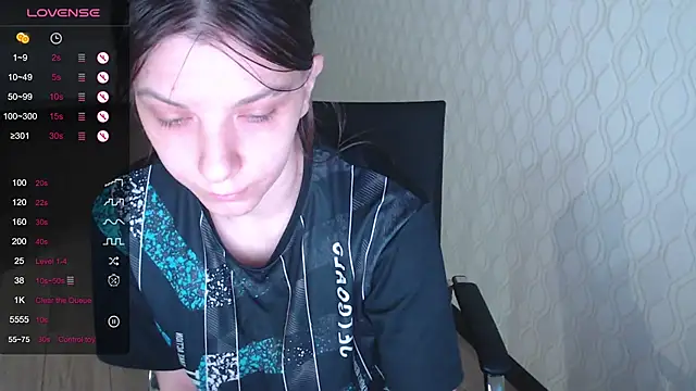Snapshot of LisaHeart chatting on 05-01-26, 05:06 LisaHeart online show from 05-01-26, 05:06