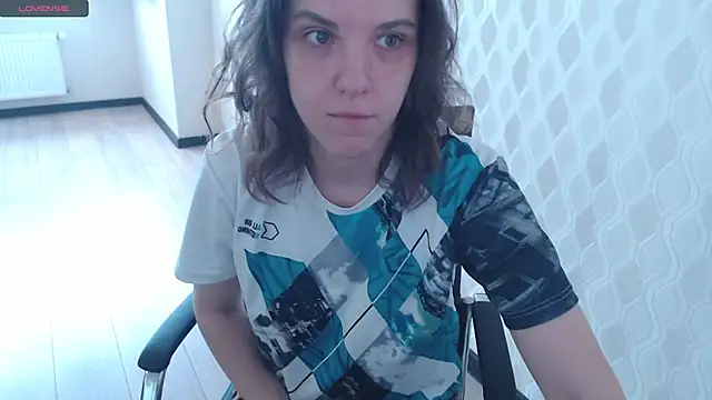 Snapshot of LisaHeart chatting on 06-02-26, 01:57 LisaHeart online show from 06-02-26, 01:57
