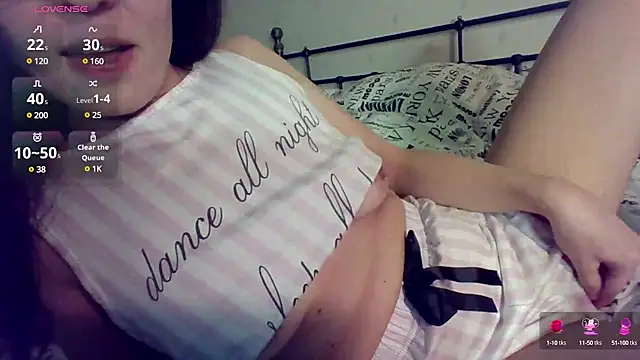 Athena play online show from 03-11-25, 09:37