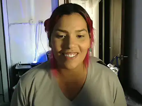 Snapshot of CarolinaRincon chatting on 03-01-25, 07:15 CarolinaRincon online show from 03-01-25, 07:15