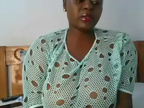 Snapshot of t-QueenSlyy chatting on 12-21-24, 07:16 t-QueenSlyy online show from 12-21-24, 07:16