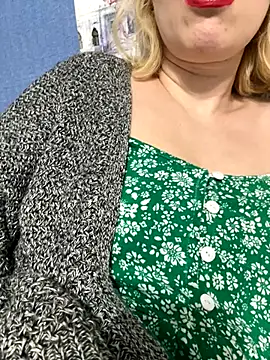 Yourdirtybitch online show from 09-12-25, 08:20