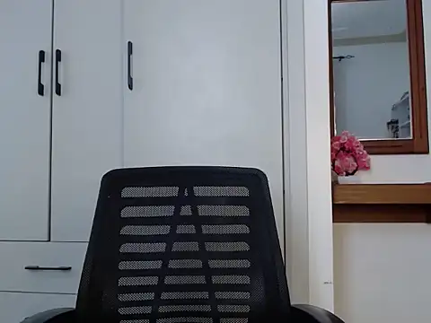 Snapshot of queencydoll chatting on 02-23-26, 06:44 queencydoll online show from 02-23-26, 06:44