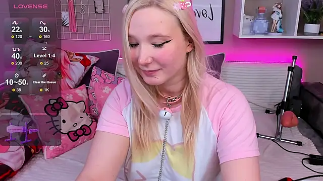 Snapshot of MeowkaKitty chatting on 02-04-25, 04:05 MeowkaKitty online show from 02-04-25, 04:05