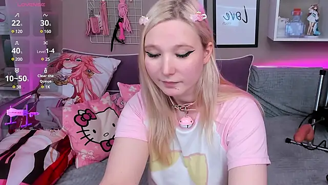 Snapshot of MeowkaKitty chatting on 02-18-25, 03:53 MeowkaKitty online show from 02-18-25, 03:53