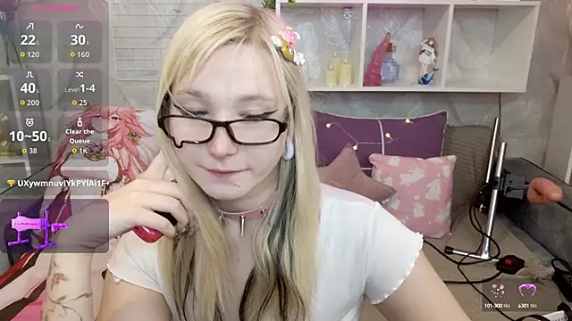 Snapshot of MeowkaKitty chatting on 09-29-25, 01:44 MeowkaKitty online show from 09-29-25, 01:44