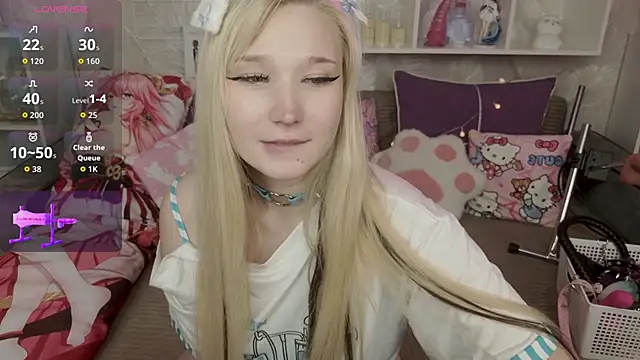 Snapshot of MeowkaKitty chatting on 11-26-25, 03:40 MeowkaKitty online show from 11-26-25, 03:40