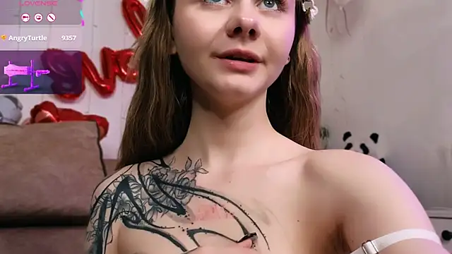 Britney Lynch online show from 01-29-25, 03:33