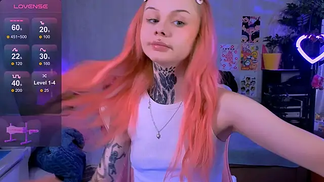 Britney Lynch online show from 09-27-25, 08:03