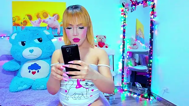 Candy Candy   online show from 02-14-26, 03:03