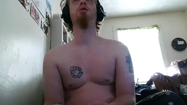 Snapshot of Thehotfox@xh chatting on 02-27-26, 07:03 Thehotfoxxh online show from 02-27-26, 07:03