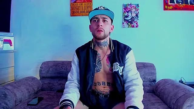 Drako Lamar online show from 11-26-25, 01:34