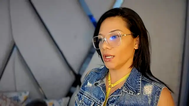 paula daniela1 online show from 02-22-25, 09:48