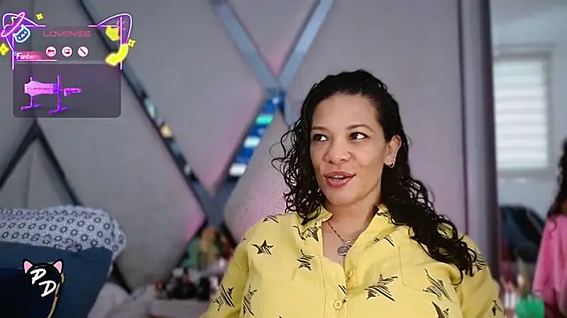 Snapshot of paula_daniela1 chatting on 05-03-26, 10:38 paula daniela1 online show from 05-03-26, 10:38